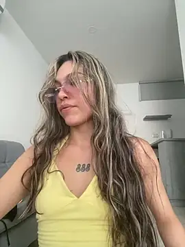 SweetCherry   online show from 07-17-26, 11:09