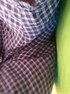 Snapshot of AryanDesi06 chatting on 03-11-26, 11:49 AryanDesi06 online show from 03-11-26, 11:49