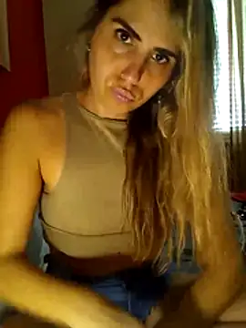 Snapshot of Emilyvuxa chatting on 03-12-26, 07:36 Emilyvuxa online show from 03-12-26, 07:36