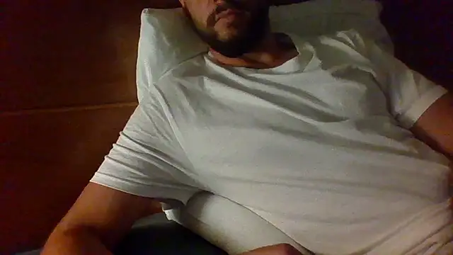 Snapshot of freetom31 chatting on 03-09-26, 12:42 freetom31 online show from 03-09-26, 12:42