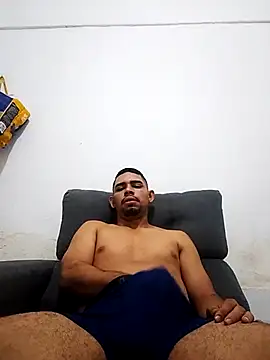 Snapshot of hugoafricano chatting on 03-13-26, 08:32 hugoafricano online show from 03-13-26, 08:32