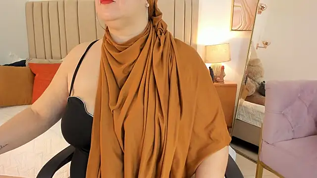  Azahaaraa  online show from 06-06-26, 04:17