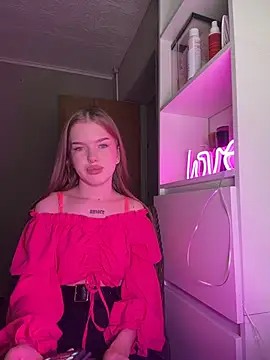 Snapshot of KayShaw chatting on 03-06-26, 07:38 KayShaw online show from 03-06-26, 07:38