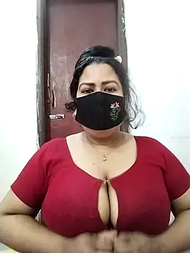 Star--Girl online show from 04-28-26, 05:56