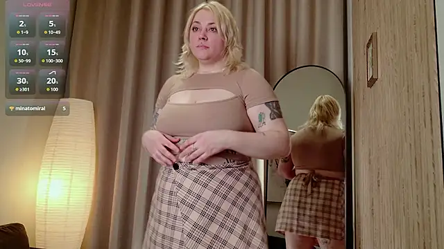 Snapshot of eyes_are_higher16333 chatting on 03-11-26, 12:22 eyes are higher16333 online show from 03-11-26, 12:22