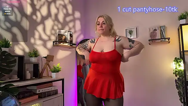 Snapshot of eyes_are_higher16333 chatting on 03-15-26, 12:44 eyes are higher16333 online show from 03-15-26, 12:44