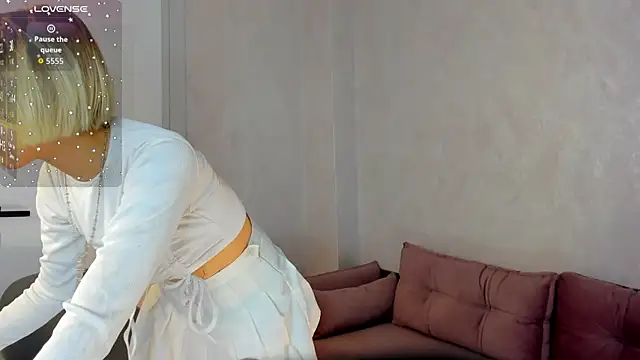 Snapshot of Ellish_Hill chatting on 03-12-26, 01:45 Ellish Hill online show from 03-12-26, 01:45