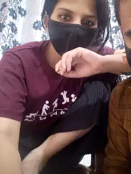 lovelypooja93 online show from 04-06-26, 05:47