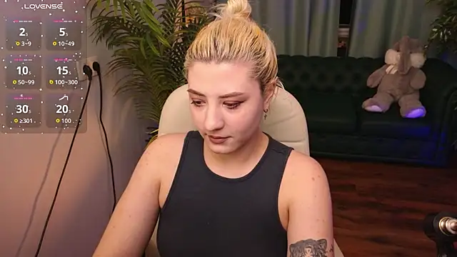 Snapshot of AdaGates chatting on 03-06-26, 05:15 AdaGates online show from 03-06-26, 05:15