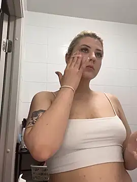 Snapshot of AdaGates chatting on 03-14-26, 10:53 AdaGates online show from 03-14-26, 10:53