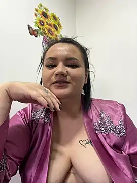 julietalovee online show from 03-15-26, 08:09