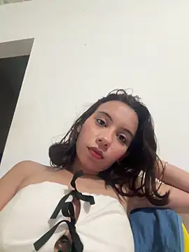 Snapshot of Nicole_Cute04 chatting on 03-05-26, 12:06 Nicole Cute04 online show from 03-05-26, 12:06