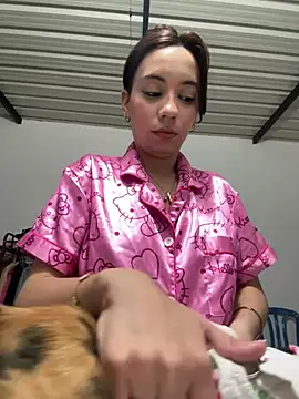 Snapshot of Nicole_Cute04 chatting on 03-15-26, 05:46 Nicole Cute04 online show from 03-15-26, 05:46