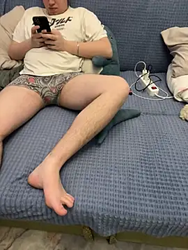 Snapshot of Edgar_kisss chatting on 03-13-26, 04:13 Edgar kisss online show from 03-13-26, 04:13