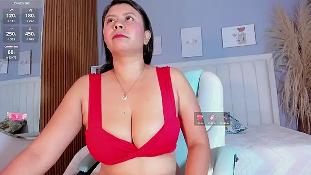 Anthonella Lux online show from 04-28-26, 12:10