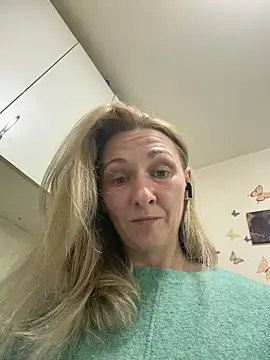 Secret Ladyx online show from 04-22-26, 09:22