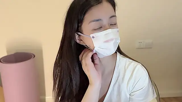 Snapshot of jinxiyao01 chatting on 05-20-26, 02:45 jinxiyao01 online show from 05-20-26, 02:45