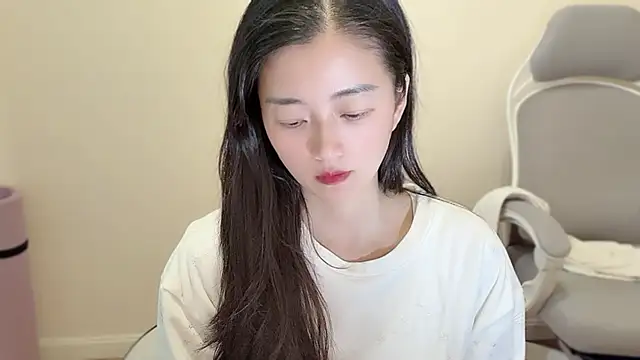 Snapshot of jinxiyao01 chatting on 06-11-26, 08:56 jinxiyao01 online show from 06-11-26, 08:56