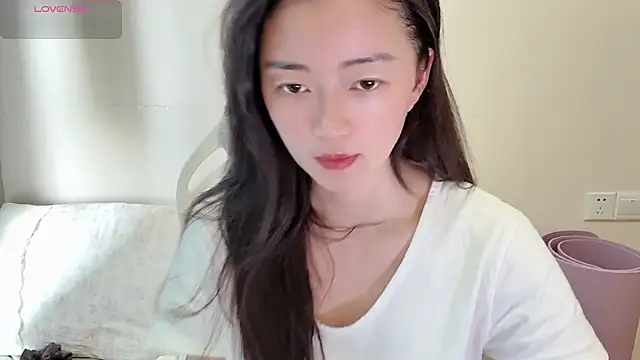 Snapshot of jinxiyao01 chatting on 07-22-26, 02:25 jinxiyao01 online show from 07-22-26, 02:25