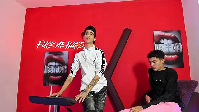 Snapshot of SKYN_MAN chatting on 03-14-26, 01:34 SKYN MAN online show from 03-14-26, 01:34