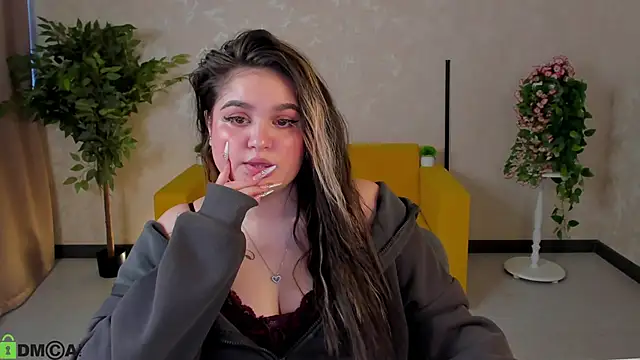 leilawinx online show from 03-14-26, 05:46