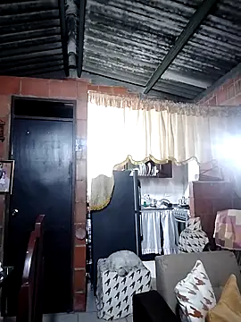 Snapshot of Johanna-dario chatting on 03-09-26, 08:51 Johanna-dario online show from 03-09-26, 08:51