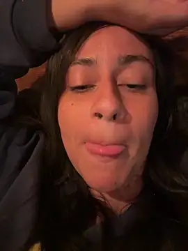 Geovana blan online show from 04-28-26, 02:27