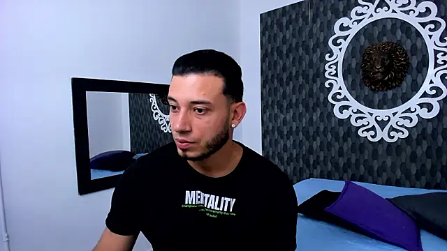 Snapshot of Daiamon_Clark chatting on 03-13-26, 07:20 Daiamon Clark online show from 03-13-26, 07:20