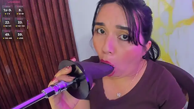 Snapshot of Liana_milf chatting on 03-08-26, 08:12 Liana milf online show from 03-08-26, 08:12