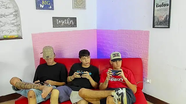 SecretLuna  online show from 03-31-26, 05:02