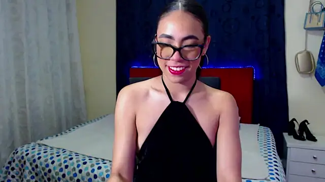 Snapshot of Angels66v chatting on 05-10-26, 03:01 Angels66v online show from 05-10-26, 03:01