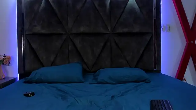 Snapshot of ChloeNix chatting on 03-14-26, 04:18 ChloeNix online show from 03-14-26, 04:18