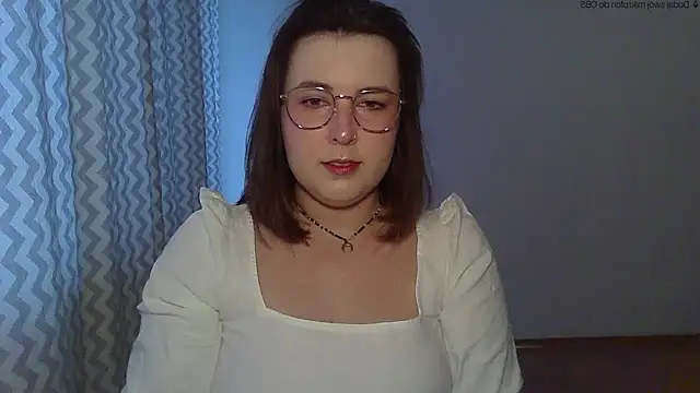 ClaraHard online show from 05-10-26, 05:07