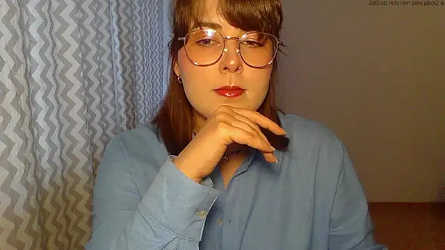 ClaraHard online show from 05-27-26, 05:32