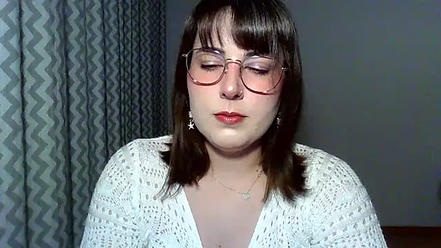 ClaraHard online show from 07-06-26, 07:05