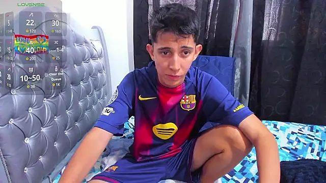 gomitaboy1 online show from 03-12-26, 06:25