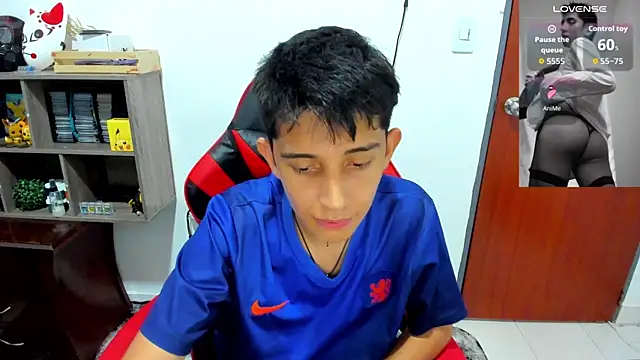 gomitaboy1 online show from 04-28-26, 07:08