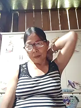 Snapshot of Sky-rain98 chatting on 05-18-26, 01:56 Sky-rain98 online show from 05-18-26, 01:56