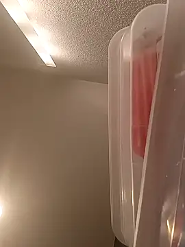 Snapshot of luckilyfound3 chatting on 03-05-26, 06:04 luckilyfound3 online show from 03-05-26, 06:04