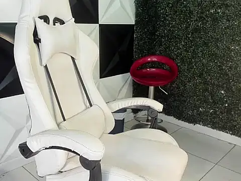 Snapshot of taylor_bigdick18 chatting on 03-09-26, 07:56 taylor bigdick18 online show from 03-09-26, 07:56