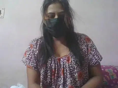 Snapshot of DRAMA__QUEEN chatting on 03-31-26, 10:04 DRAMA QUEEN online show from 03-31-26, 10:04