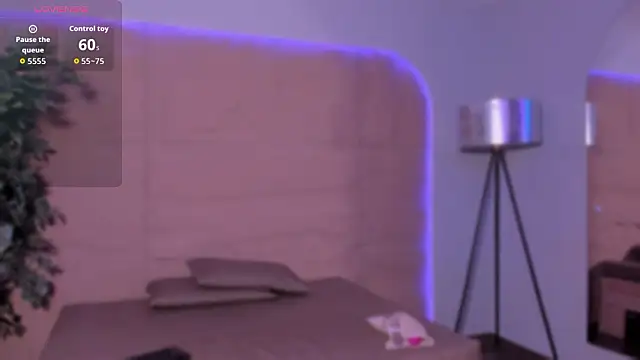 Snapshot of Osiriss_ chatting on 03-14-26, 09:53 Osiriss online show from 03-14-26, 09:53