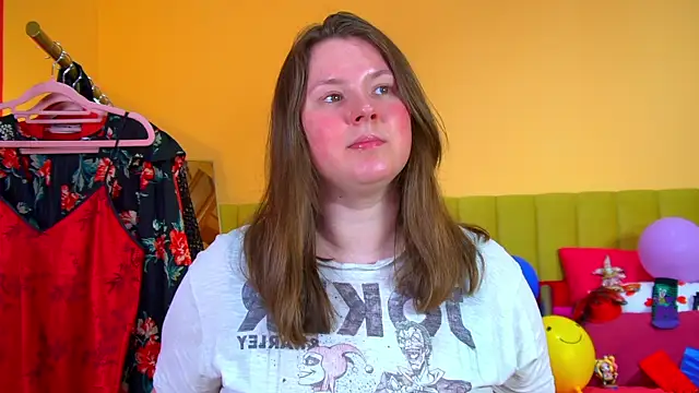 MelodyMoores online show from 05-16-26, 06:32