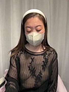 Snapshot of nana-005 chatting on 03-05-26, 02:35 nana-005 online show from 03-05-26, 02:35