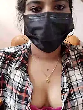 Snapshot of Sunitha28 chatting on 03-12-26, 02:12 Sunitha28 online show from 03-12-26, 02:12