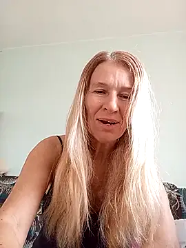 Snapshot of ViktoriaSexi1 chatting on 03-08-26, 05:44 ViktoriaSexi1 online show from 03-08-26, 05:44