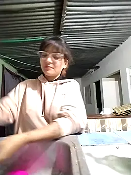 Snapshot of MelissaGirat_ chatting on 03-06-26, 04:20 MelissaGirat online show from 03-06-26, 04:20