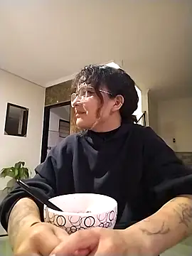 Snapshot of MelissaGirat_ chatting on 03-10-26, 12:15 MelissaGirat online show from 03-10-26, 12:15