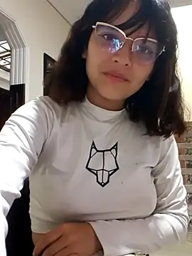 Snapshot of MelissaGirat_ chatting on 03-12-26, 11:16 MelissaGirat online show from 03-12-26, 11:16