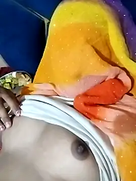 Snapshot of PAYAL_JOSHI99 chatting on 03-10-26, 04:45 PAYAL JOSHI99 online show from 03-10-26, 04:45